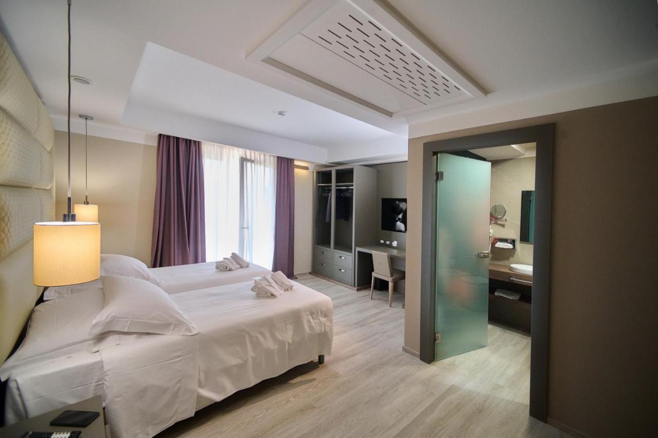 Park Hotel Le Dune Di Giovino Катандзаро Экстерьер фото